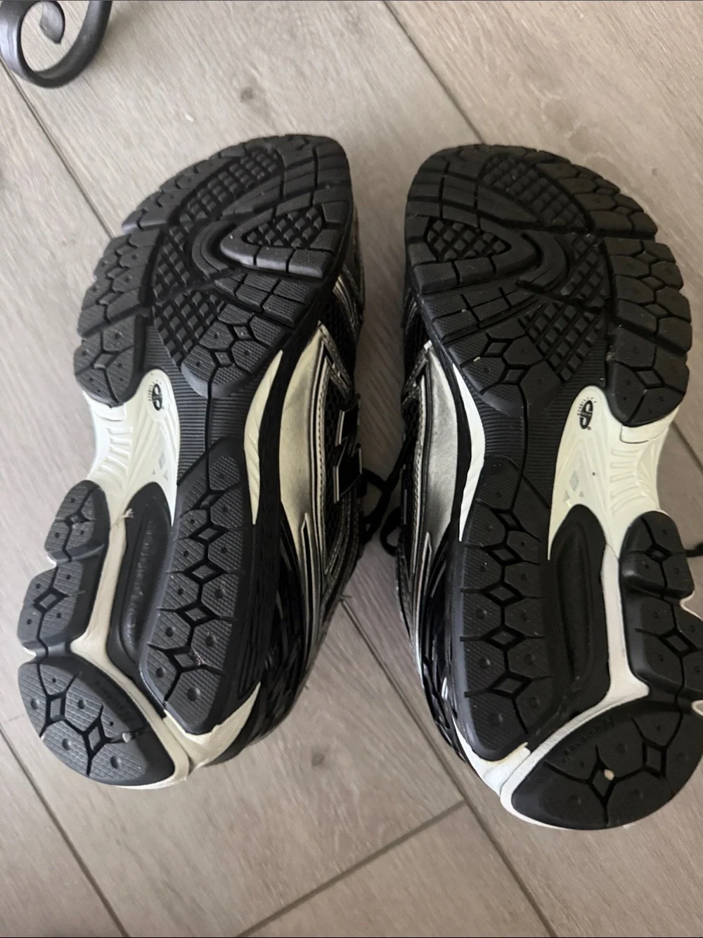new balance mint condition  Black and Silver Athletic Sneakers - Style
